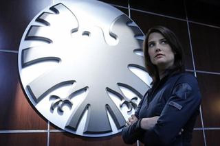 Illustration for article titled High-res SHIELD photos include first your glimpse of a Firefly cameo